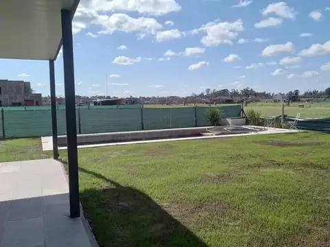 Casa en Alquiler Temporal en Bella Vista, USD 3.300