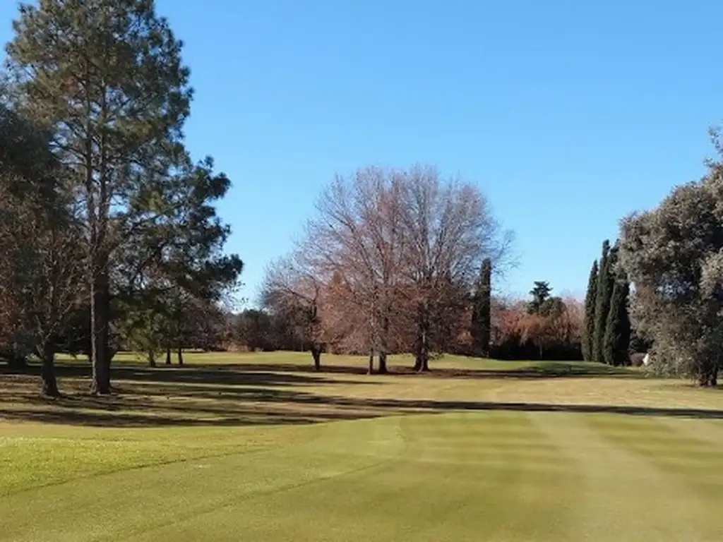 Actividades deportivas futbol, voley, paddle, golf, tenis, basquet, equitacion en Los Cardales Country Club