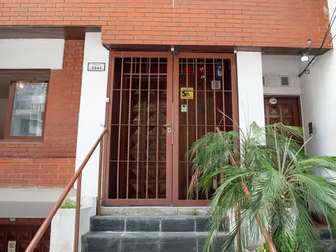 Depto Tipo Casa en Alquiler de 6 ambientes
