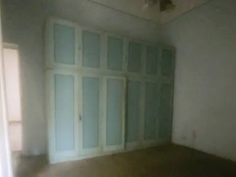 VENTA CASA  4AMBIENTES PARQUE AVELLANEDA A.CREDIT0