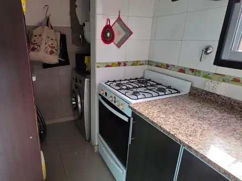Depto Tipo Casa 3 ambientes con 2 baños