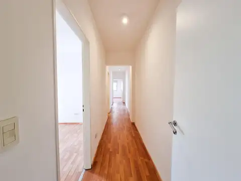 Av. Corrientes al 4200