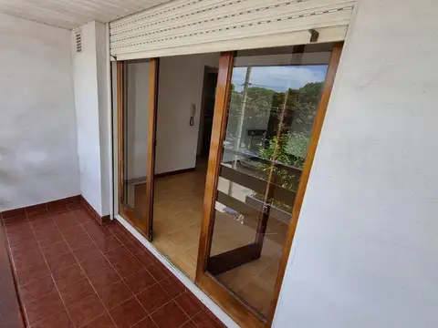Depto Tipo Casa en Alquiler de 2 dormitorios
