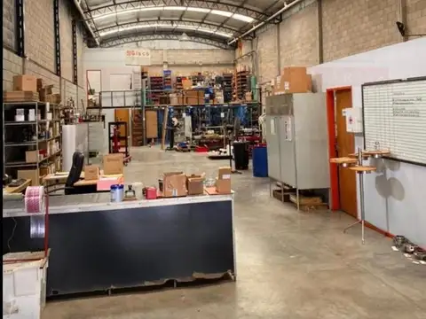 Angel De Estrada 2100