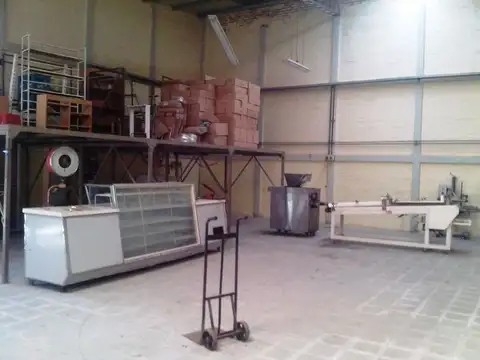 Galpon en Venta en Tristan Suarez, USD 190.000