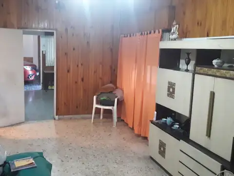 Depto Tipo Casa en Venta en Ramos Mejia Sur, USD 155.000