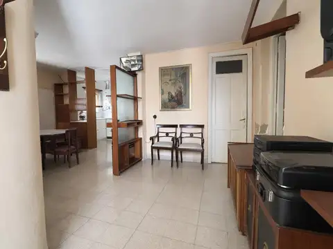 Casa 5 ambientes con 1 baño