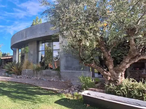 Casa en Alquiler de 5 dormitorios