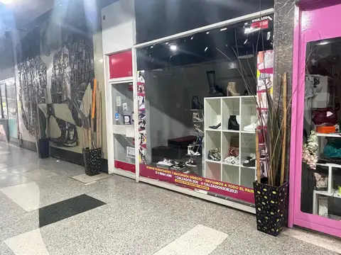 Local en Venta en Flores, USD 25.000