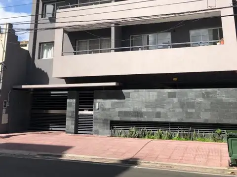 DEPARTAMENTO 2 AMBIENTES CON TERRAZA  Y BAULERA
