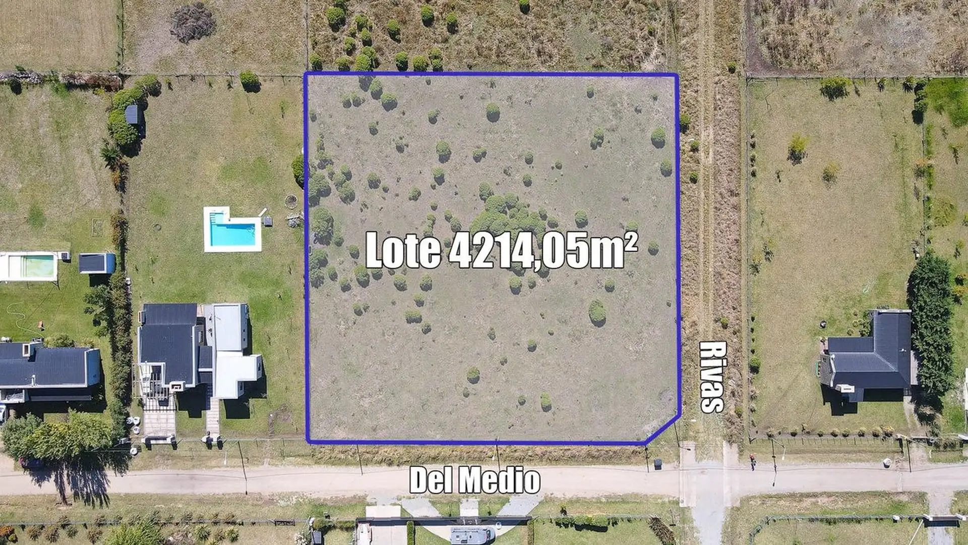 AMPLIO LOTE ZONA BARRIO GRADUADOS