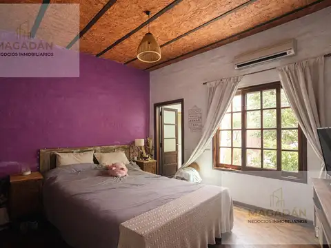 Casa 4 ambientes con 2 baños