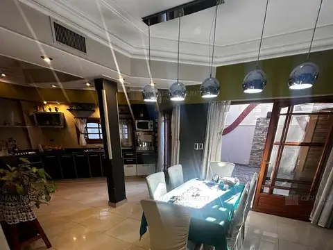 Casa en Venta en Lanus Este, USD 295.000