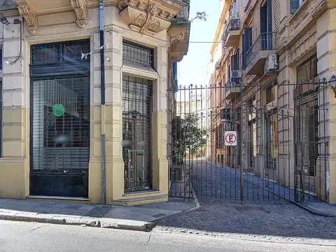Local en Venta en San Nicolás, USD 275.000