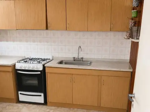 VENTA CASA, LOCAL Y GALPON PEYRANO