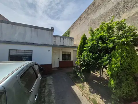 Casa 3 ambientes en venta en Sarandi Oportunidad