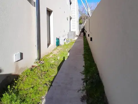 Casa en Alquiler en Martinez Libertador / Rio, USD 8.000