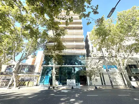 Departamento de categoría en venta frente a Plaza San Martín | 130 m², cochera doble y suite