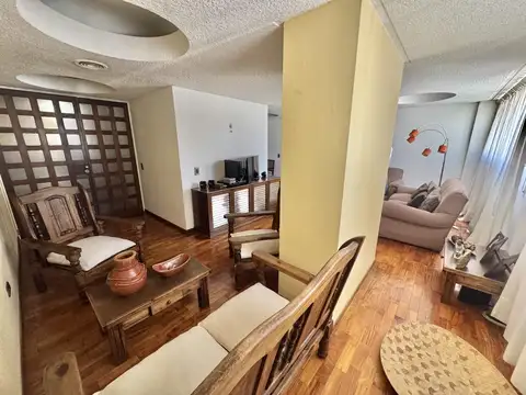Departamento en Venta de 6 ambientes