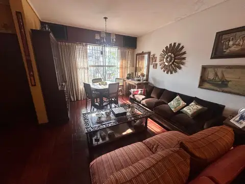 Depto Tipo Casa 5 ambientes con 4 baños
