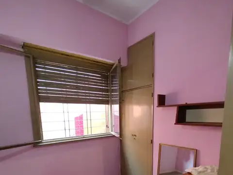 Depto Tipo Casa en Venta 50 años