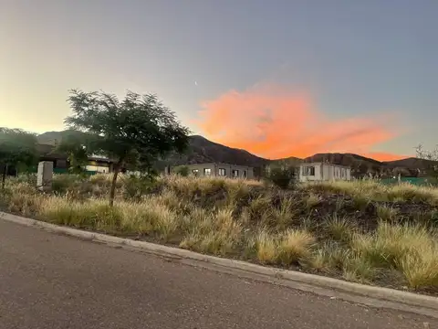Terreno en Venta en El Challao, USD 88.000