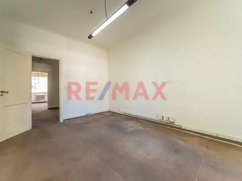 Oficina en Alquiler 75 años