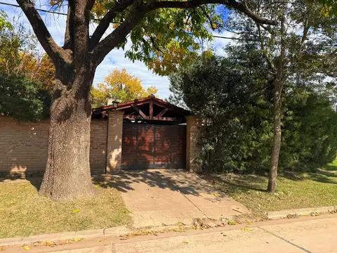 Casa en Alquiler en Funes, $ 1.800.000