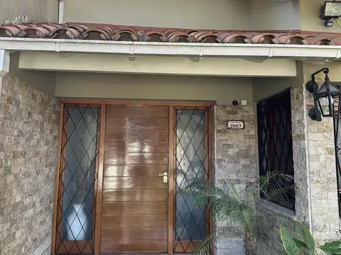 Casa en Venta en Olivos Maipu/Uzal, USD 470.000