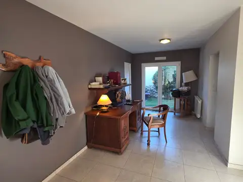 Casa en Venta en Neuquén, USD 240.000