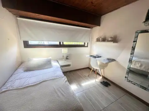 Casa 6 ambientes con 2 baños