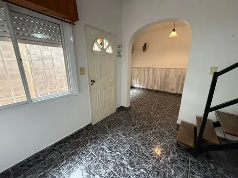 Depto Tipo Casa 4 ambientes con 1 baño