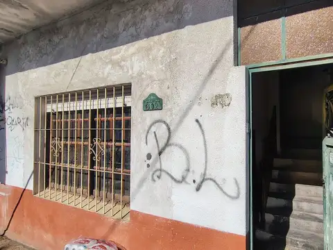 Intendente Pérez Quintana 600