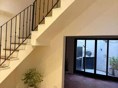 Casa en Venta en Chacarita, USD 250.000