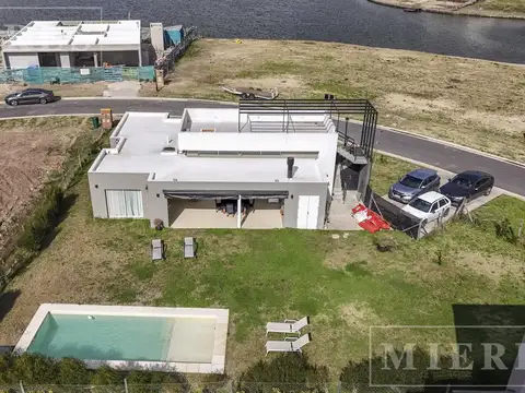 Casa en Alquiler en Belen de Escobar, USD 1.380