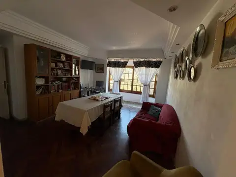 Venta Departamento Balvanera 4 Ambientes Con Balcon