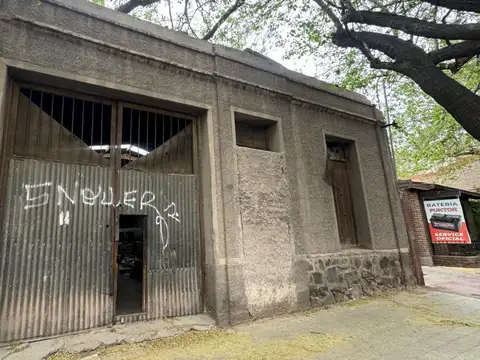 Galpon en venta a metros del parque central