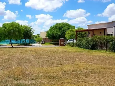 Hermoso Lote Central En San Ramon, Pilar Del