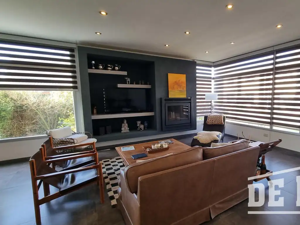 Autopista Bs. As. - La Plata Ramal MDQ - 3 dormitorios con cochera