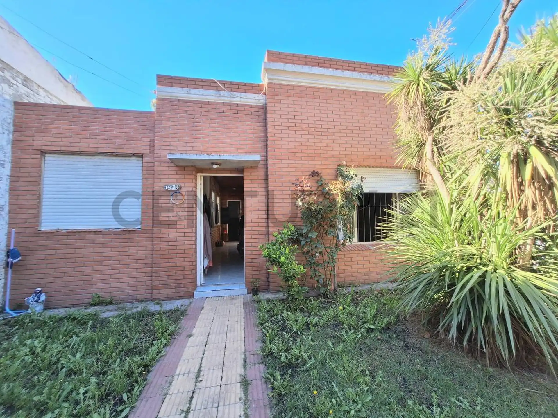 Casa 4 ambientes en zona Don Bosco a reciclar