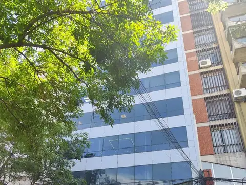 Oficina en Alquiler al Norte
