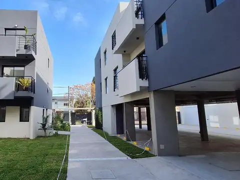 Departamento en Venta en Villa Adelina, USD 120.000