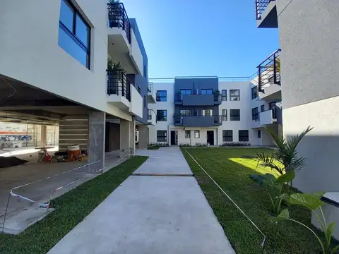 Departamento en Venta en Villa Adelina, USD 120.000