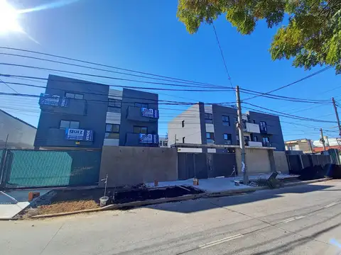 VENTA DEPARTAMENTO 2 AMBIENTES EN VILLA ADELINA