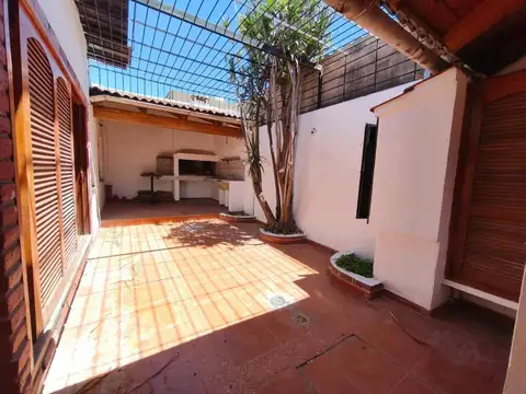 VENTA CASA VILLA CABRERA DOS DORMITORIOS ESCRITURA