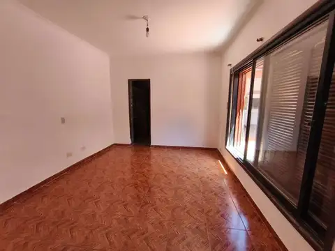 VENTA CASA VILLA CABRERA DOS DORMITORIOS ESCRITURA