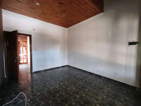 Casa 6 ambientes con 3 baños