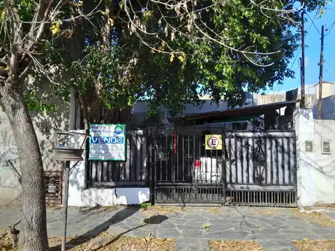 CASA EN VENTA EN GONZALEZ CATAN