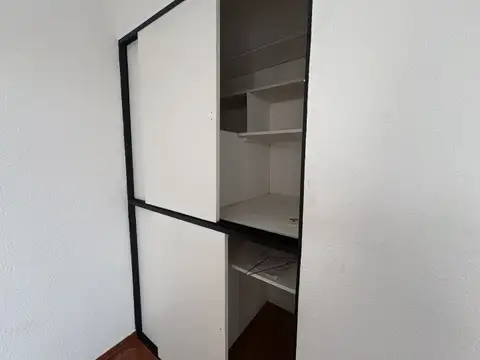 Dpto de 2 Ambientes en ALQUILER en Libertad, Merlo,  Sobre Calle Real