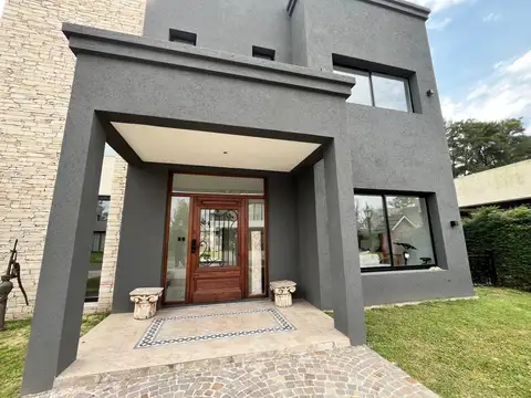 Casa en Venta de 4 dormitorios